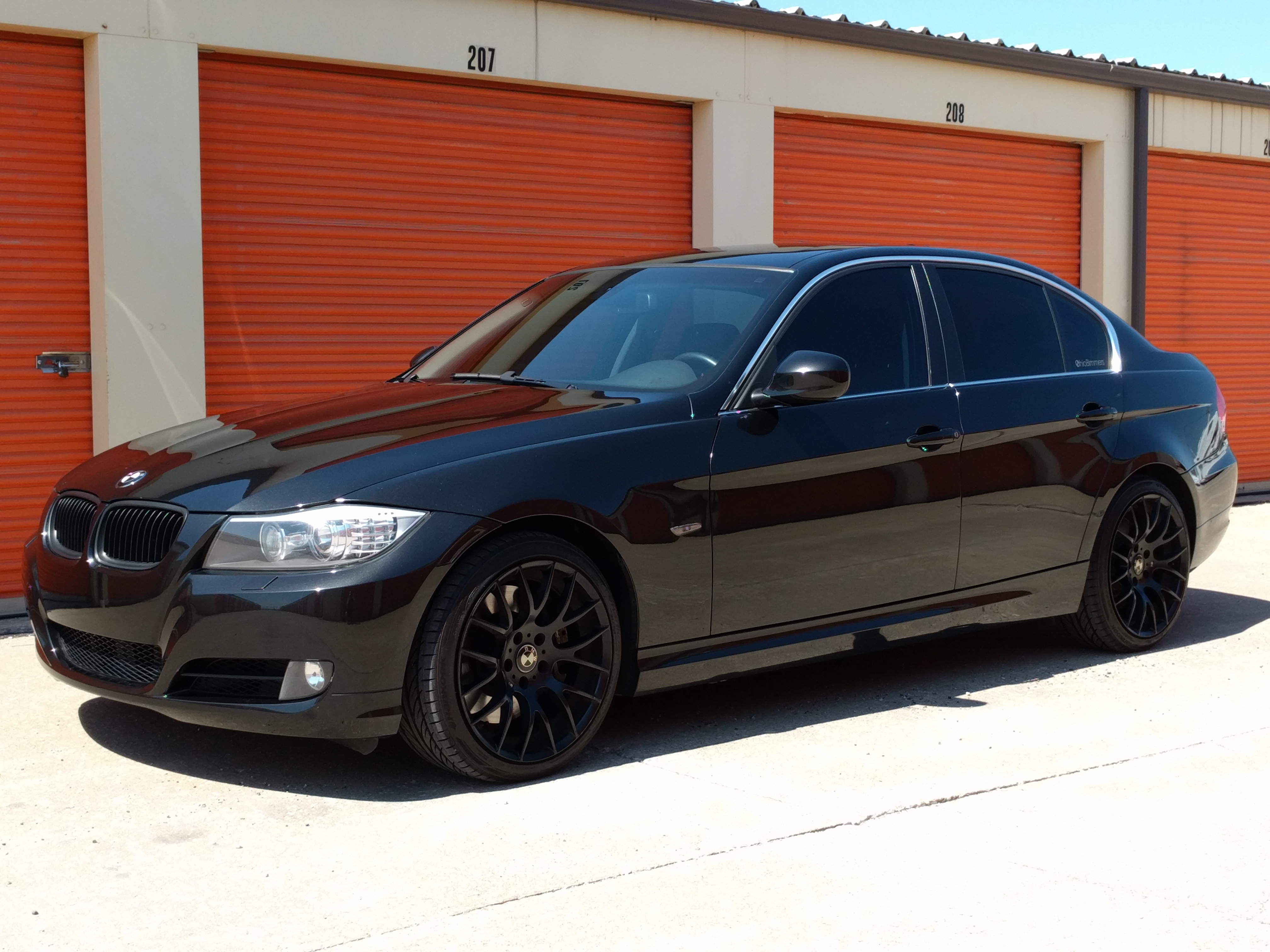 Used 2009 BMW 335i xDrive Sedan AWD/4WD image 1
