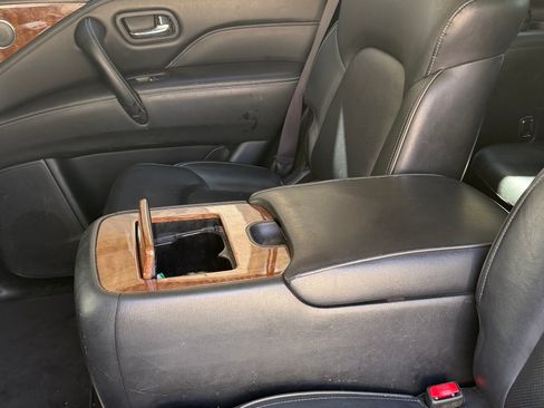 Used 2019 INFINITI QX80 Luxe RWD image 8