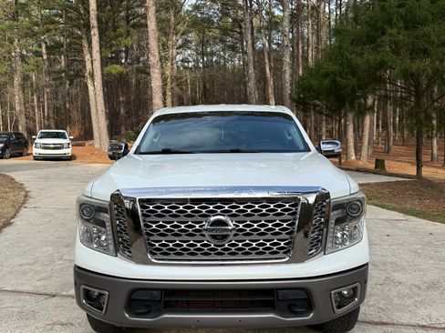 Used 2017 Nissan Titan Platinum Reserve image 8