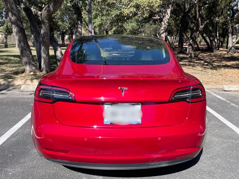 Used 2018 Tesla Model 3 Long Range image 8