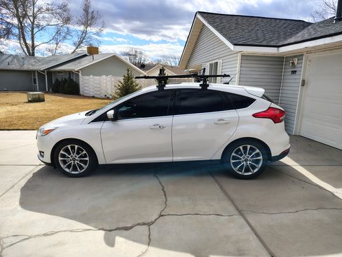 Used 2017 Ford Focus Titanium image 15