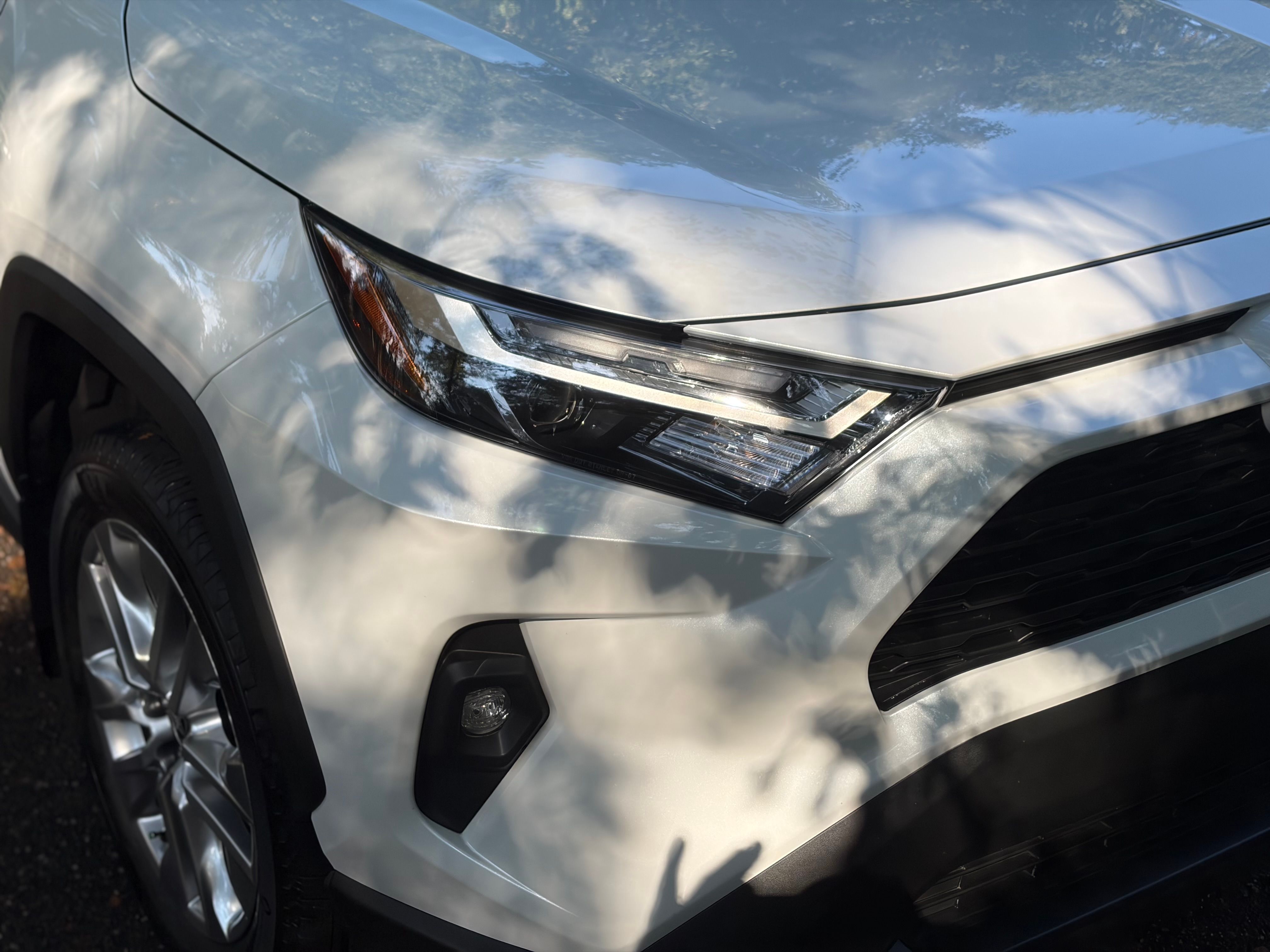Used 2025 Toyota RAV4 XLE Premium w/ Weather Package FWD image 5