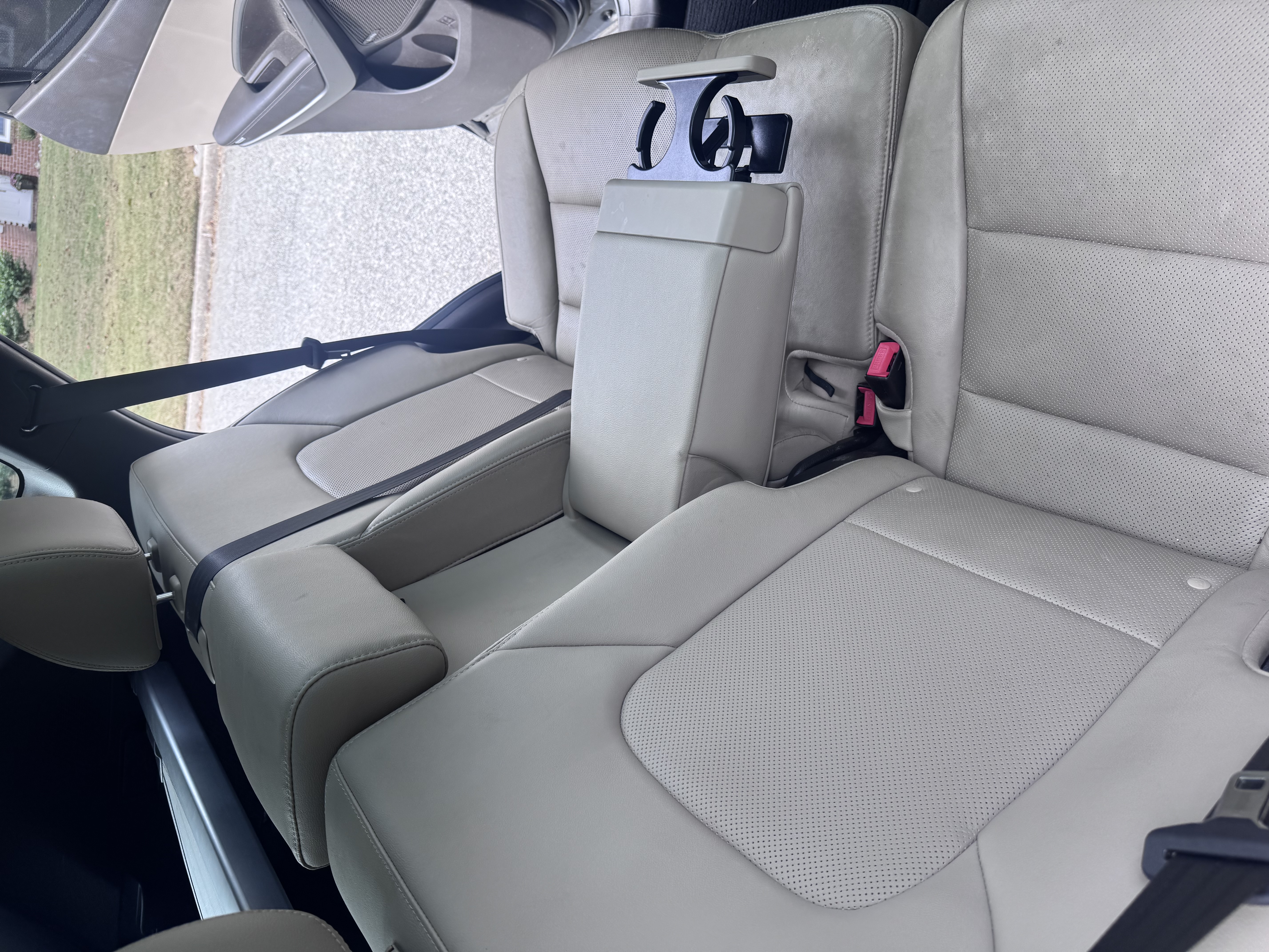 Used 2017 Hyundai Santa Fe Sport w/ 2.4L Tech Package 04 FWD image 8