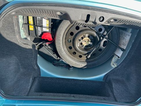 Used 2002 Ford Thunderbird image 8