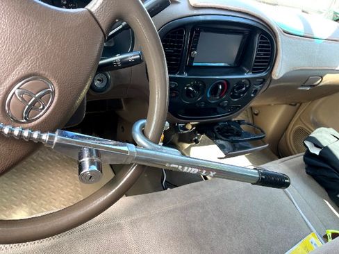 Used 2004 Toyota Tundra 2WD Regular Cab image 12