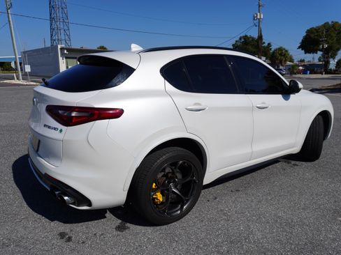 Used 2018 Alfa Romeo Stelvio Quadrifoglio w/ Driver Assist Dynamic Package image 4