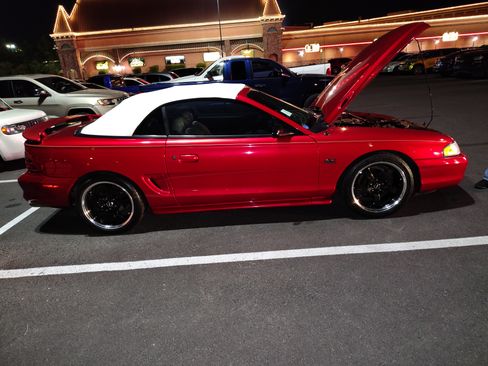 Used 1995 Ford Mustang GT image 2