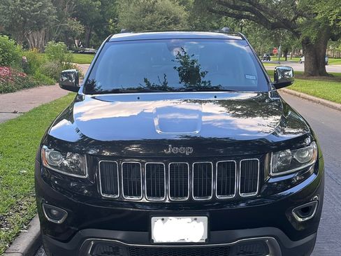 Used 2015 Jeep Grand Cherokee Limited image 2