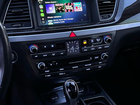 Used 2015 Hyundai Genesis 3.8 w/ Option Group 03 image 13