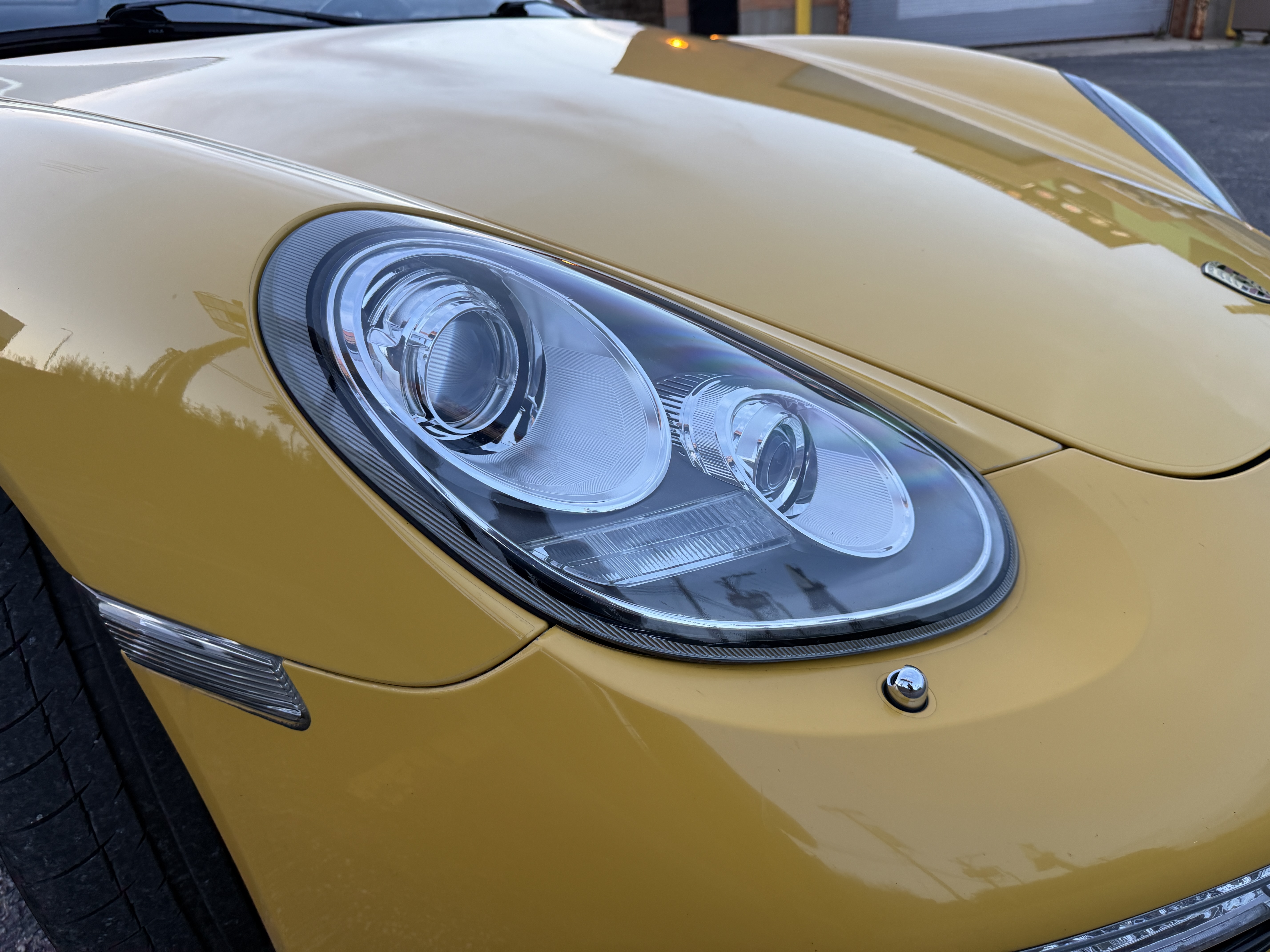 Used 2010 Porsche Boxster RWD image 6