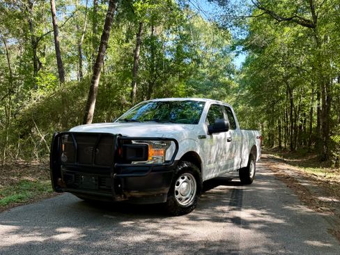 Used 2018 Ford F150 XL w/ Equipment Group 101A Mid AWD/4WD image 14