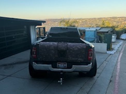 Used 2020 RAM 3500 Laramie image 10