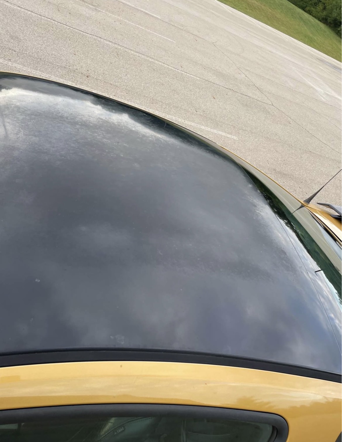 Used 2010 Ford Mustang GT RWD image 4