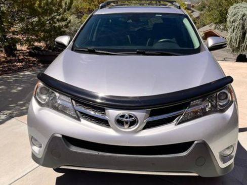 Used 2014 Toyota RAV4 Limited w/ Technology Package AWD/4WD image 2