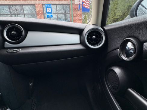 Used 2013 MINI Cooper Hardtop image 5