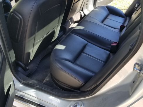 Used 2011 Chevrolet Impala LT w/ Luxury Edition Package image 9