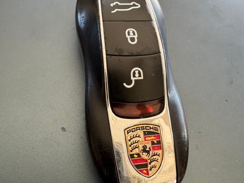 Used 2017 Porsche Cayenne S image 17