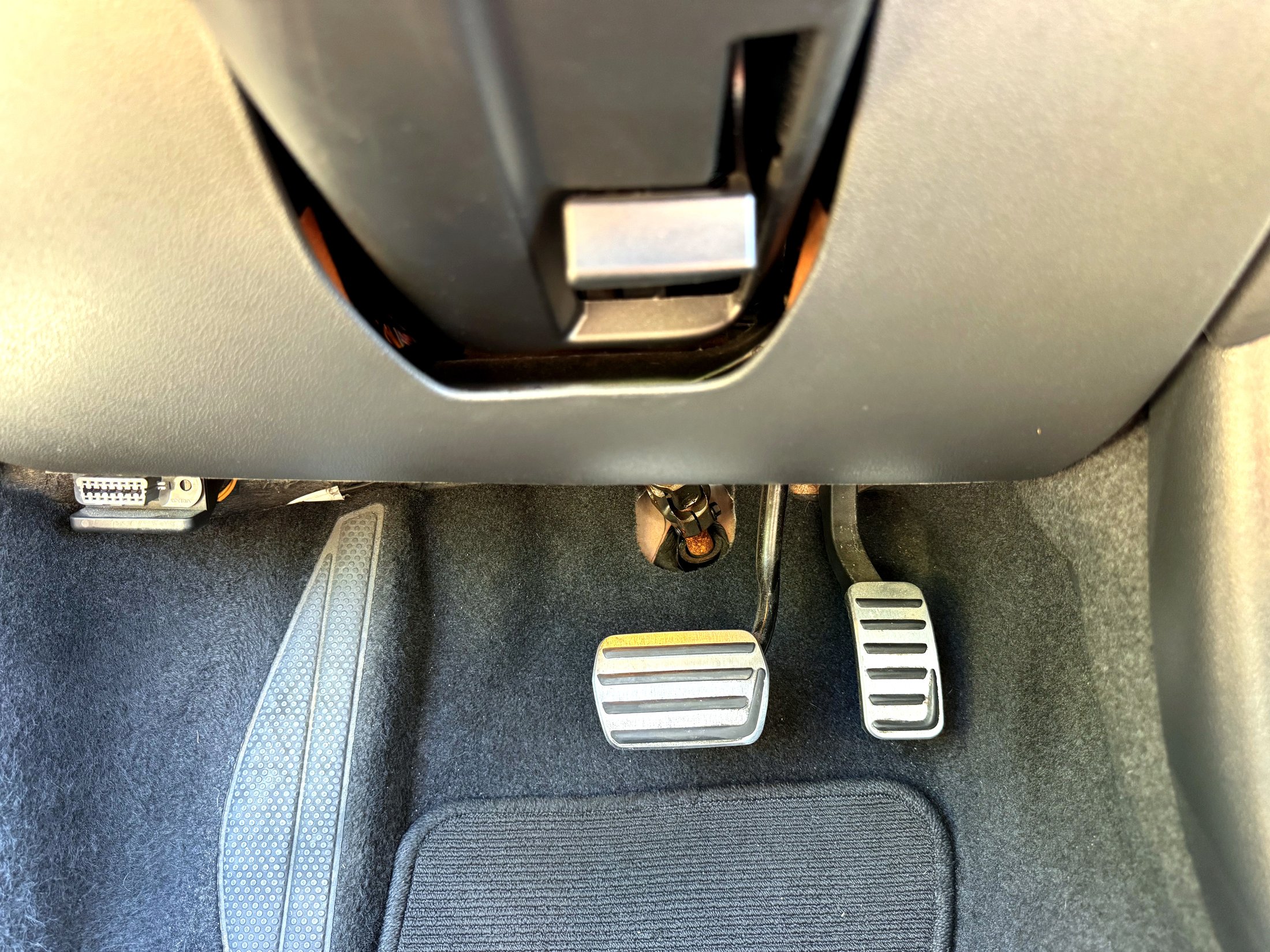 Used 2012 Volvo C30 FWD image 19