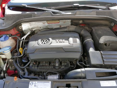 Used 2013 Volkswagen Beetle 2.0T FWD image 12