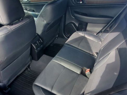 Used 2017 Subaru Outback 2.5i Limited image 21
