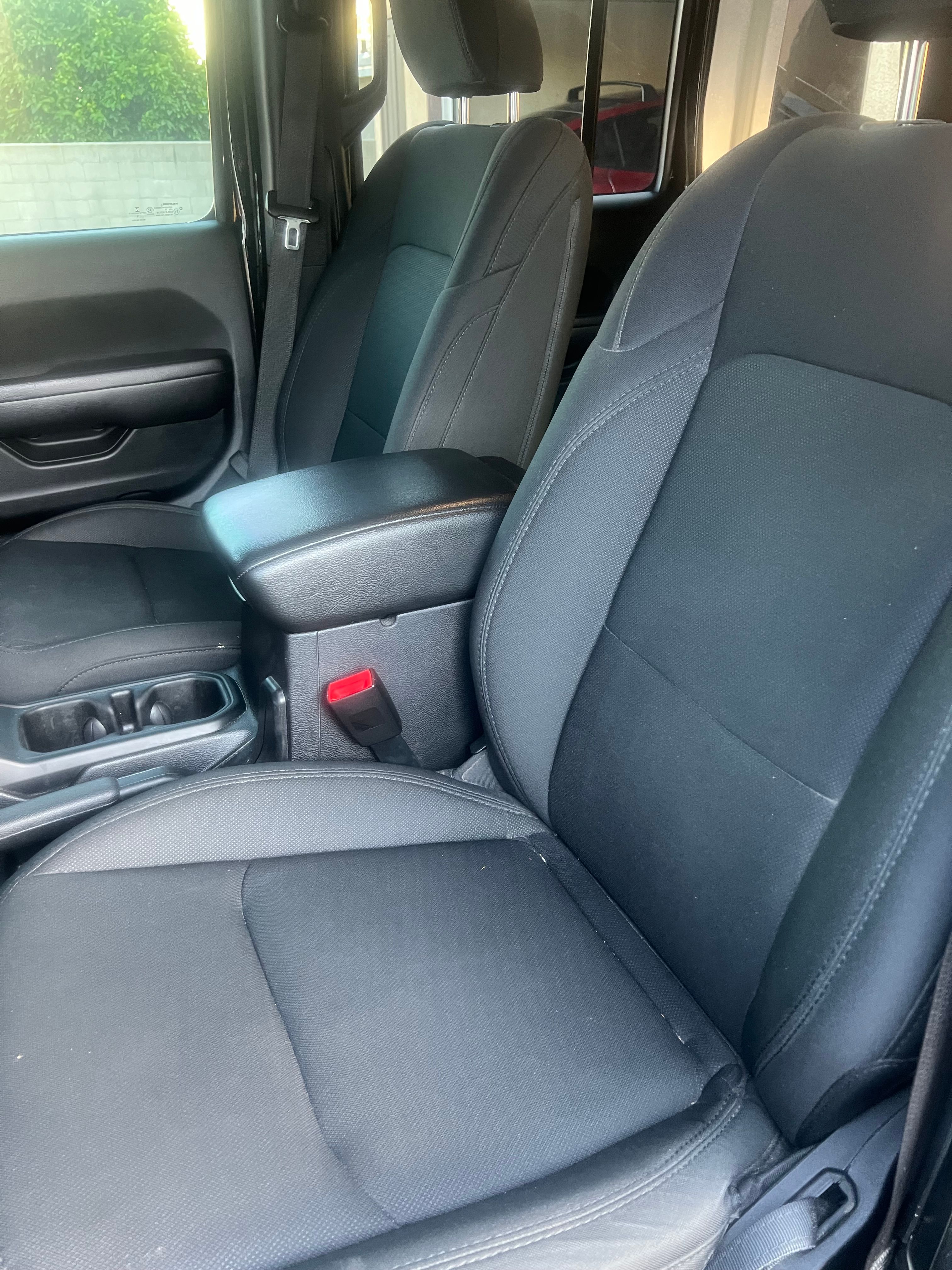 Used 2019 Jeep Wrangler Unlimited Sport S AWD/4WD image 13