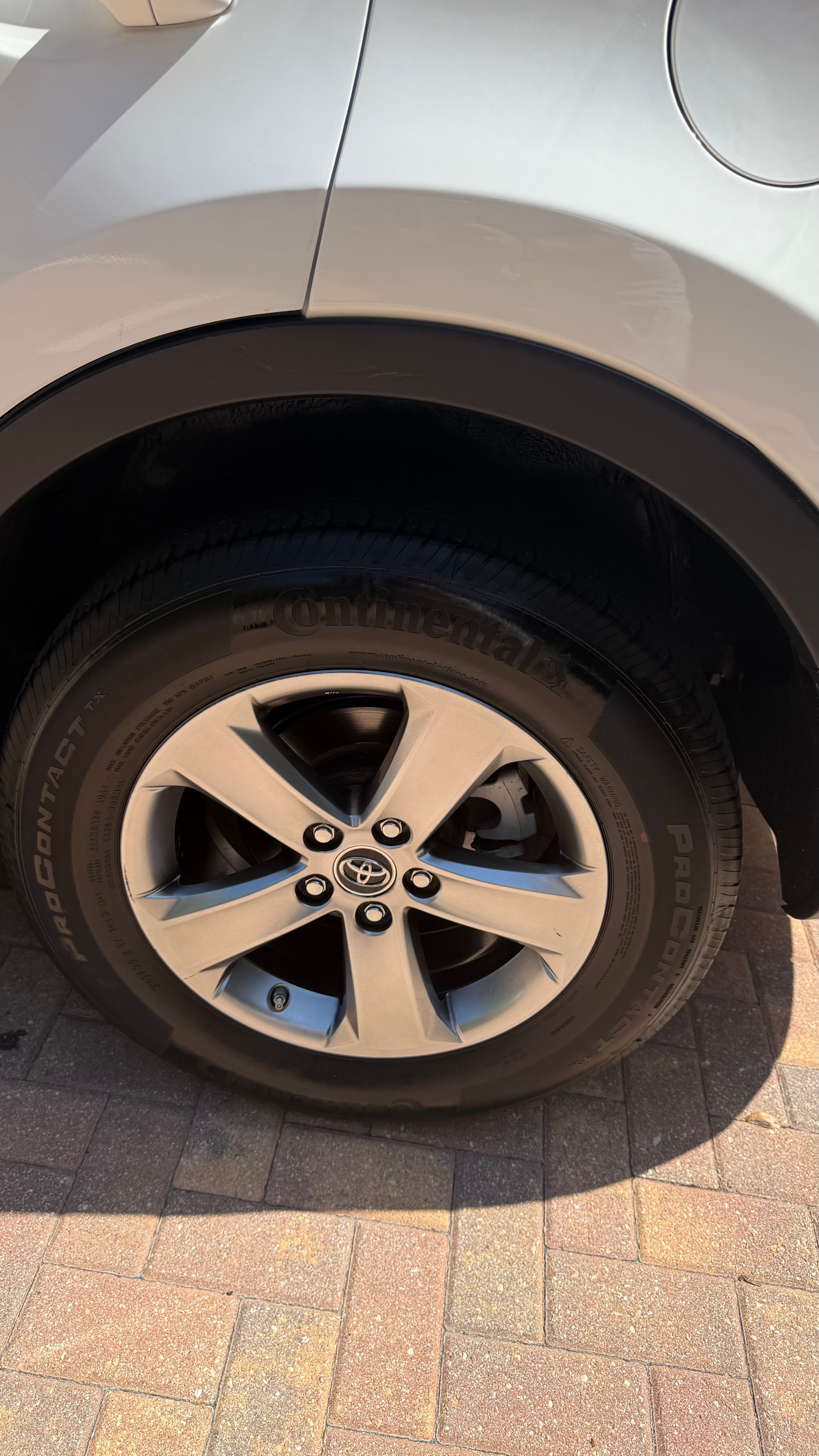 Used 2015 Toyota RAV4 XLE FWD image 10