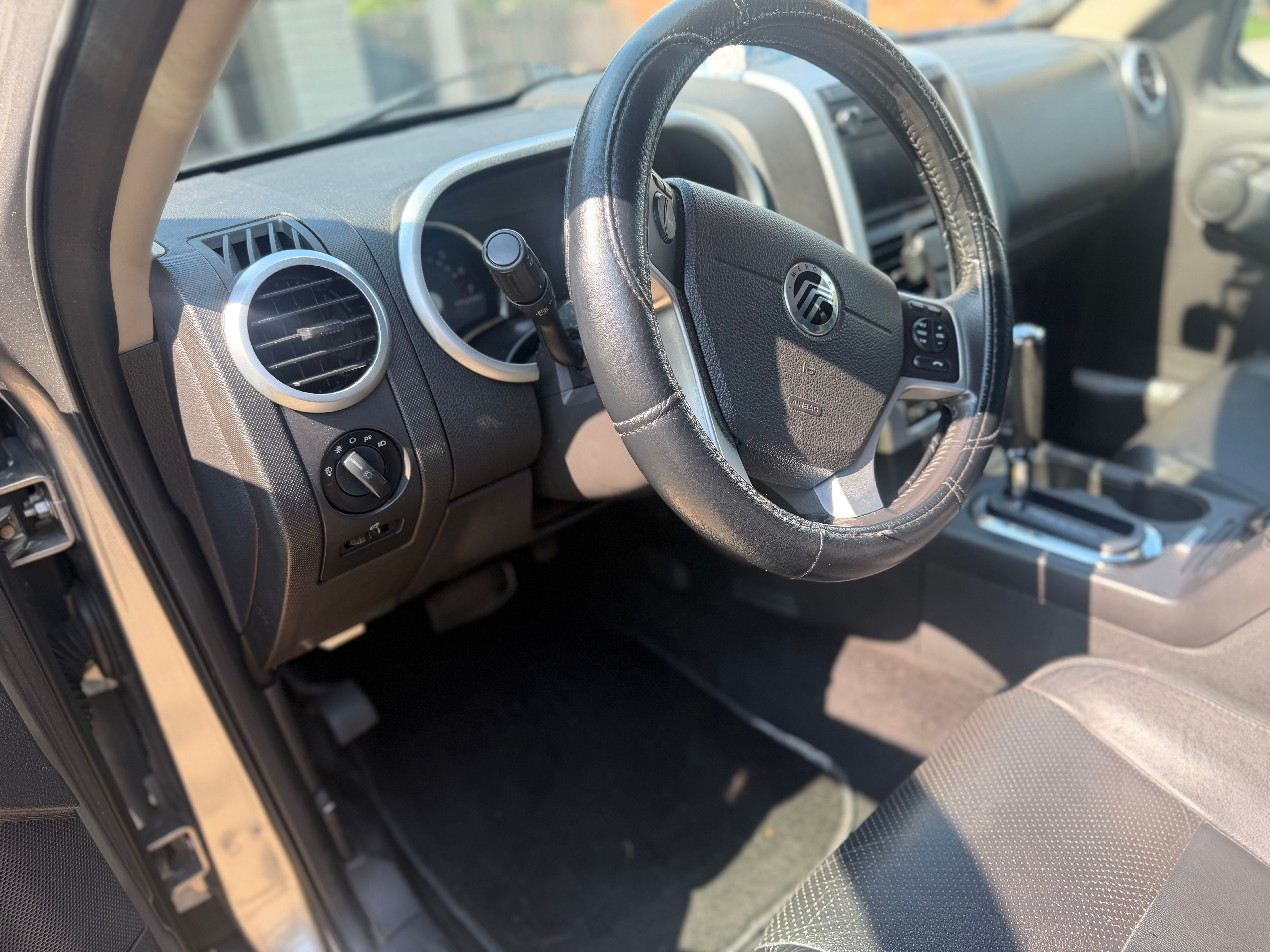 Used 2008 Mercury Mountaineer Premier AWD/4WD image 17