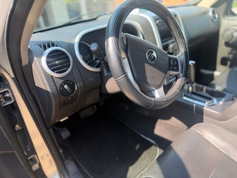 Used 2008 Mercury Mountaineer Premier AWD/4WD image 17