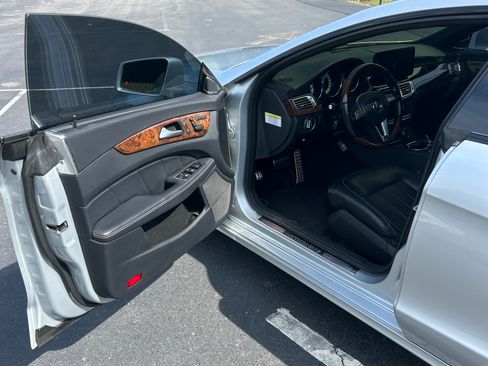 Used 2014 Mercedes-Benz CLS 550 image 10
