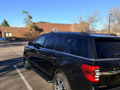 Used 2024 Ford Expedition Limited image 6