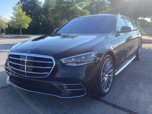 Used 2025 Mercedes-Benz S 580 4MATIC Sedan image 1