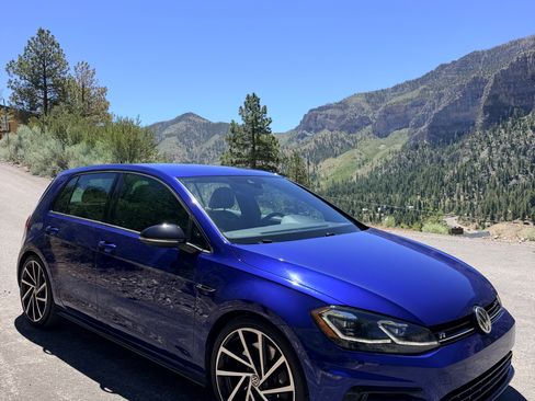 Used 2019 Volkswagen Golf 4-Door AWD/4WD image 1