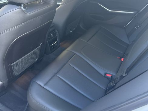 Used 2019 BMW 330i Sedan w/ Premium Package image 13