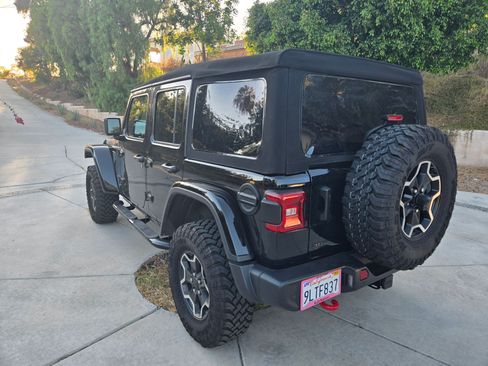 Used 2023 Jeep Wrangler Unlimited Rubicon image 9