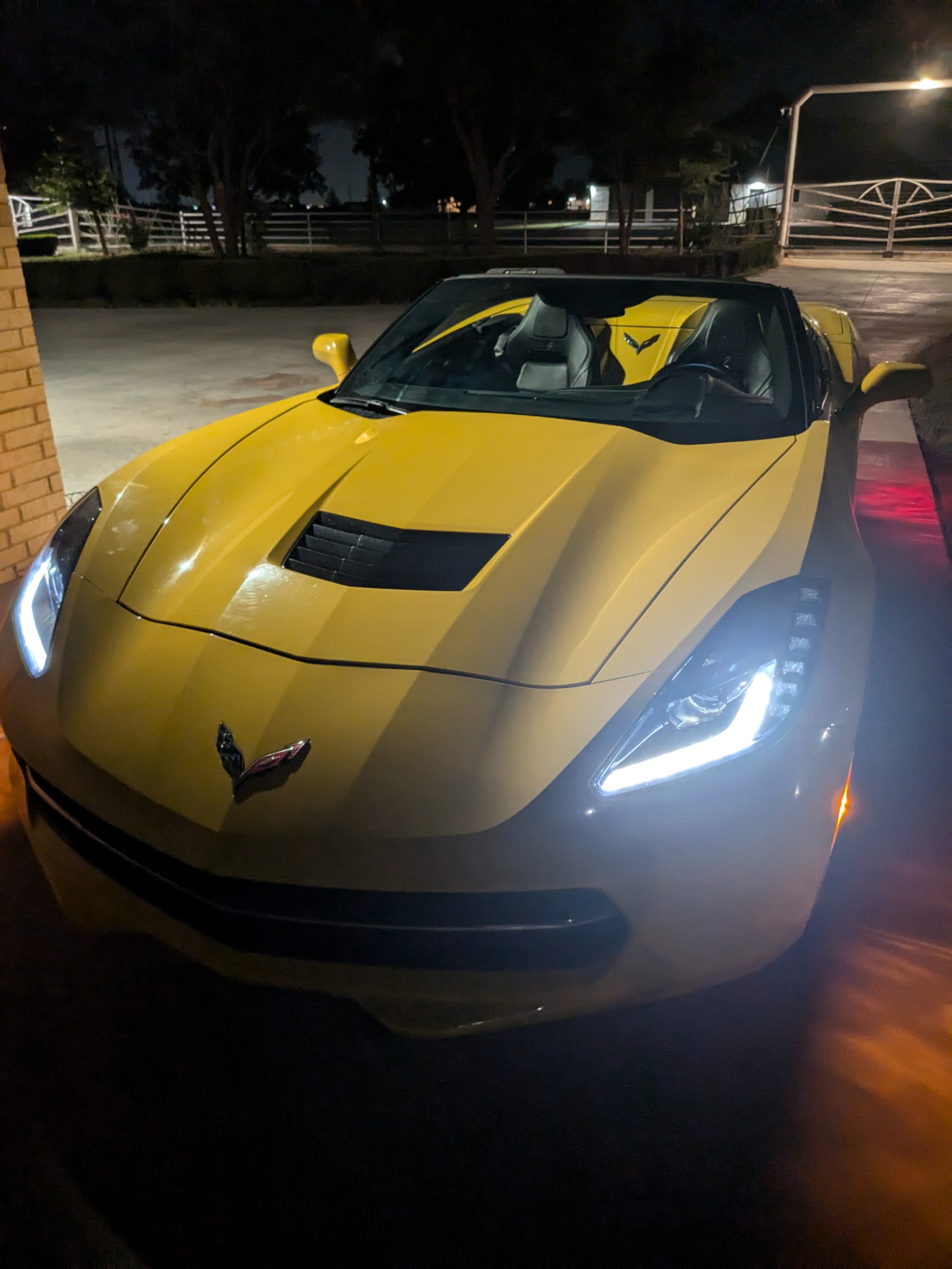 Used 2014 Chevrolet Corvette Stingray Convertible w/ 3LT Preferred Equipment Group RWD image 1