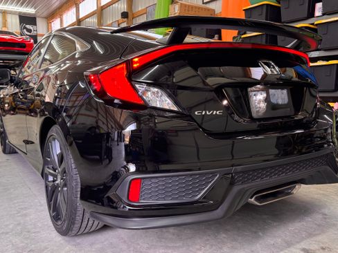 Used 2020 Honda Civic Si image 12
