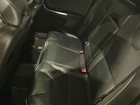 Used 2016 Volvo XC60 T6 R-Design Platinum w/ Climate Package image 20