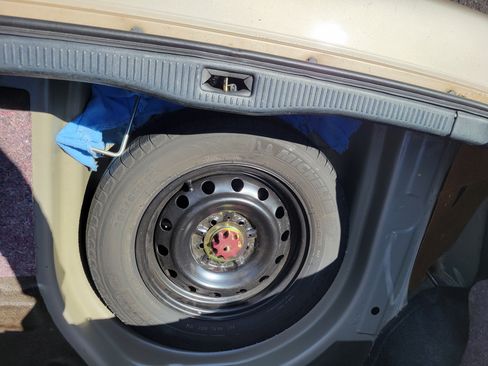 Used 2001 Toyota Camry LE image 19