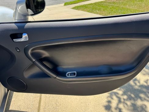 Used 2007 Pontiac Solstice GXP w/ Premium Package image 13