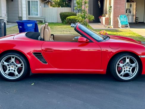 Used 2005 Porsche Boxster S RWD image 8