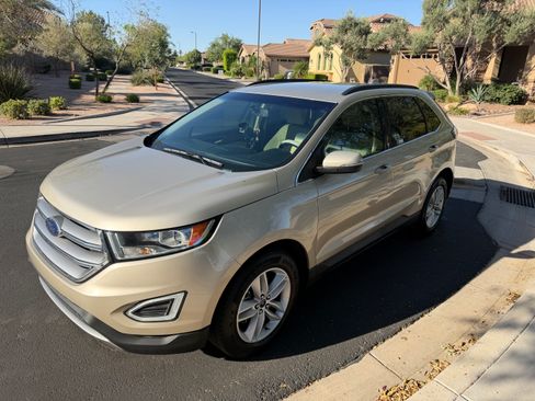 Used 2017 Ford Edge SEL FWD image 2