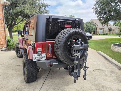 Used 2009 Jeep Wrangler Unlimited Sahara w/ Trailer Tow Group image 5