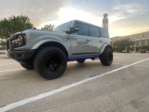 Used 2021 Ford Bronco First Edition AWD/4WD image 11