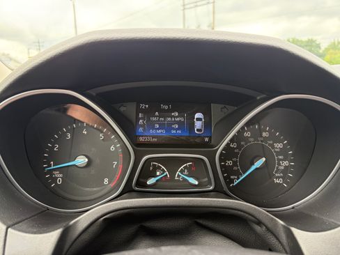 Used 2017 Ford Focus SE FWD image 13