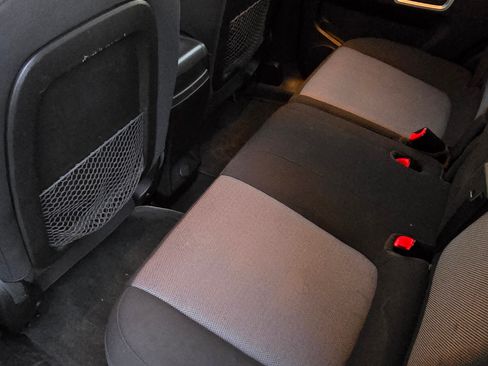 Used 2014 Chevrolet Captiva Sport LT image 8