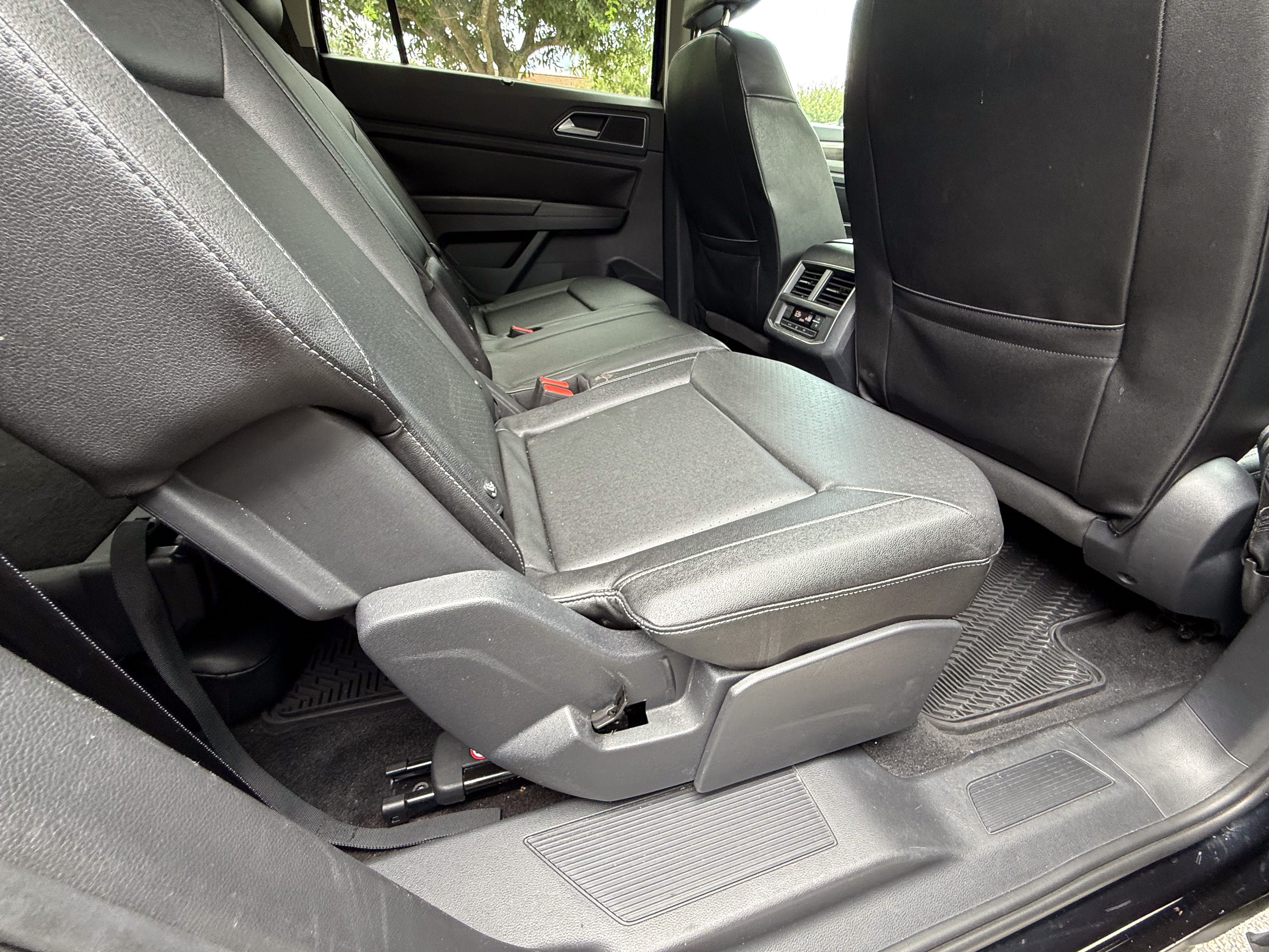 Used 2018 Volkswagen Atlas SE FWD image 12