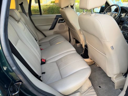 Used 2013 Land Rover LR2 AWD/4WD image 14