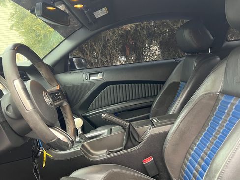 Used 2013 Ford Mustang Shelby GT500 image 9