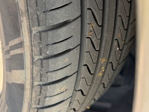 Used 2012 Nissan Juke SL w/ Sport Pkg image 12