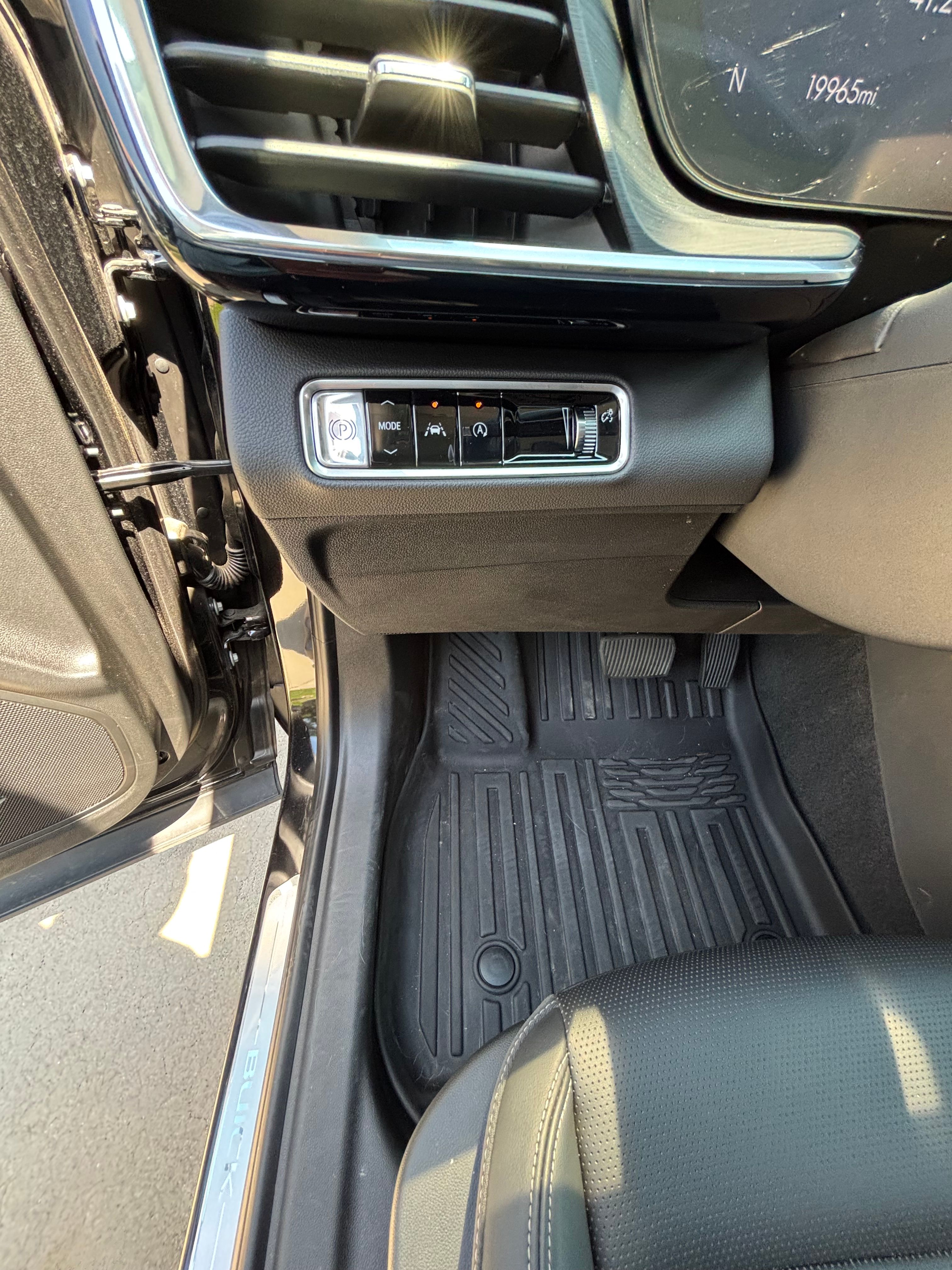 Used 2025 Buick Envision Preferred AWD/4WD image 19